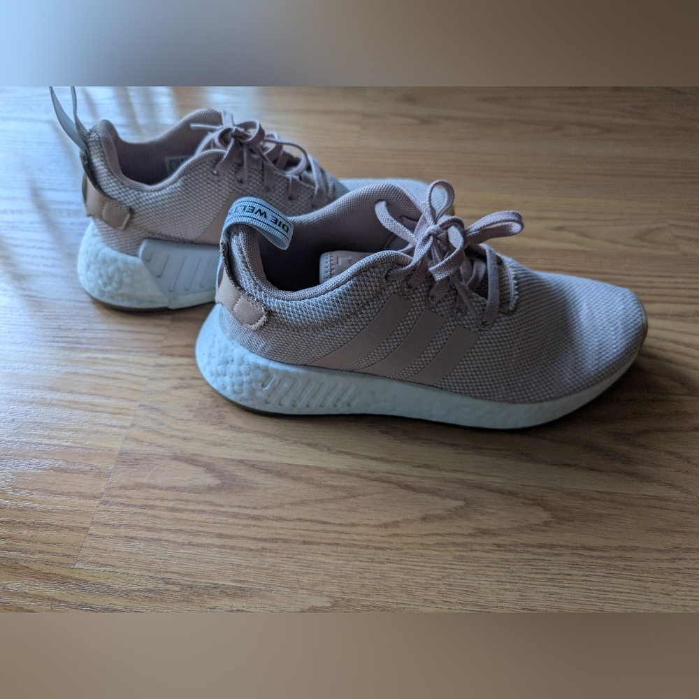 Adidas NMD_R2 Women's Shoes Ash Pearl